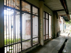 Mengintip Sekolah di Sorong yang Dulunya Penjara Belanda