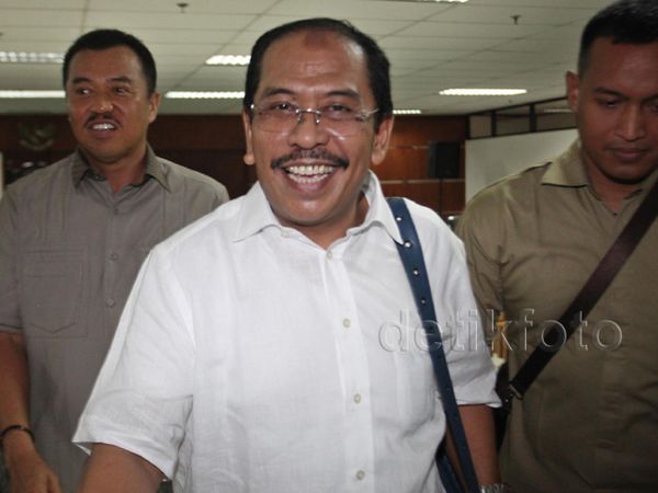 Putusan Sela Ilham Arief Ditunda