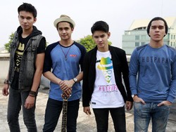 Muvon, Empat Bintang Sinetron Lampiaskan Passion di Musik