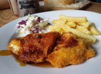Lezatnya Cordon Bleu dan Hersey Chocolate Milkshake di Momo Milk Barn