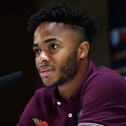 Sterling Bidik 100 Caps di Timnas Inggris