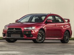 Produksi Pertama Mitsubishi Lancer Edisi Pamungkas Dilelang