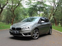 BMW 218i Active Tourer Tenaga Oke, Kenyamanannya Maksimal