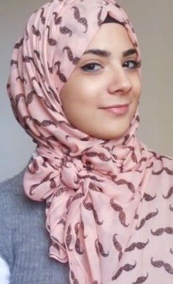 Tutorial Hijab Simpel dengan Ikat Pita