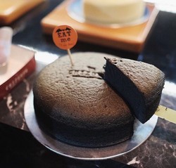 Martabak Hingga Susu Kini Ada yang Berwarna Hitam (2)