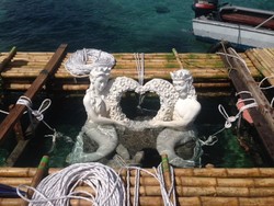 Sepasang Duyung Hadir untuk Melestarikan Perairan Bunaken