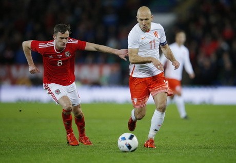 Robben Dua Gol, Belanda Atasi Wales 3-2
