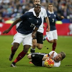 Prancis Kalahkan Jerman 2-0