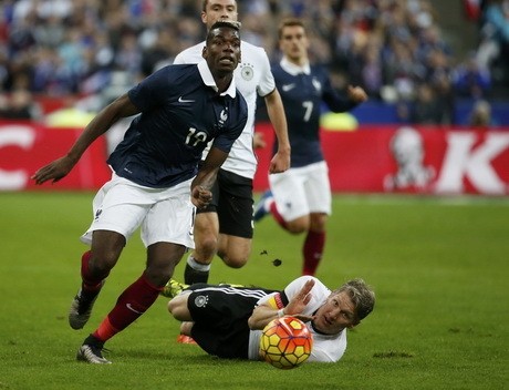 Prancis Kalahkan Jerman 2-0