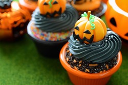 Pewarna Hitam untuk Kue Bisa Dibuat Sendiri dengan Cara Ini