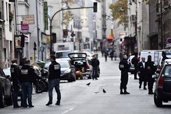 Kenapa Cuma Peduli Teror di Paris, Facebook?