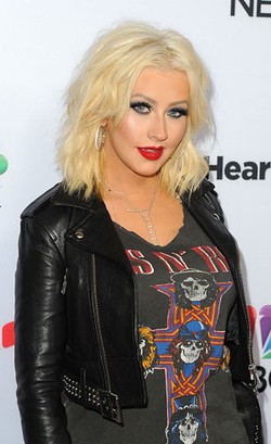 Musik Bantu Christina Aguilera Lepas dari Trauma KDRT Semasa Kecil