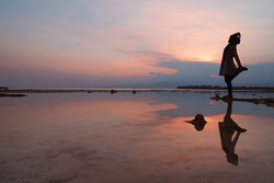 Bayangan Di Saat Sunrise Tiba