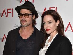 Jolie Tak Bantah Rumah Tangga dengan Brad Pitt Kerap Bermasalah