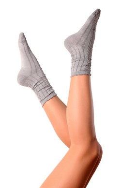 Kaus Kaki untuk Cegah Bau Kaki Ini Terbuat dari Kertas