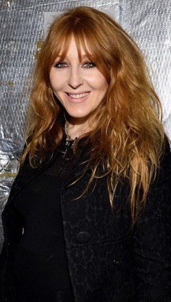 Makeup Artist Ini Wajahnya Tetap Mulus Meski Pakai Riasan Saat Tidur