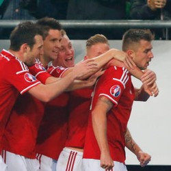 Singkirkan Norwegia, Hongaria Lolos