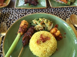 Asam Garam: Sedapnya Tiga Jenis Sate yang Diolah dengan Resep Rumahan