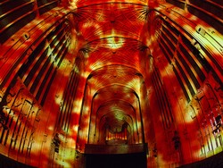 Uniknya Video Mapping di Dalam Gereja!