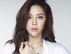 Selamat! Aktris Park Si Yeon Lahirkan Anak Perempuan