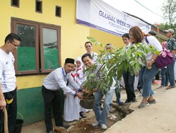 Ford Indonesia Gelar Proyek Sosial