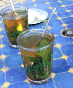 Jeruk Peras dan Teh Daun Mint, Minuman Segar Khas Marrakesh