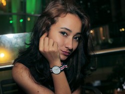 Disebut Tante-tante, Naomi Zaskia Appel Berubah Total