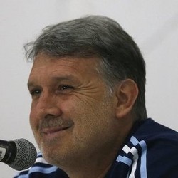 Ambisi La Albiceleste Raih Kemenangan Pertama