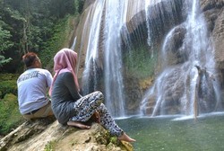 Pesona Air Terjun Tumburano di Sulawesi Tenggara