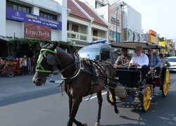 Menteri Perdagangan Australia Jajal Dokar di Malioboro