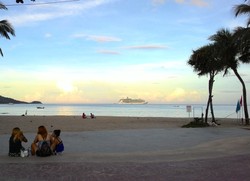 Begini Suasana Pagi di Pantai Phuket, Thailand