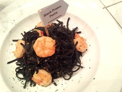 Truffle Omelette dan Black Prawn Pasta, Hidangan Baru Pancious yang Sesuai Karakter