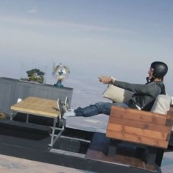 Pria Ini Main Game Sambil Terjun dari Angkasa