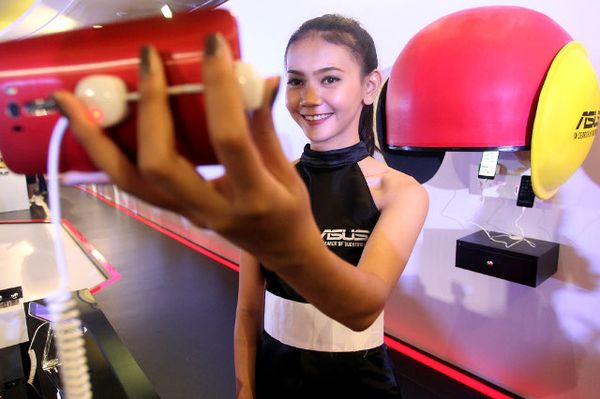 Asus Menggebrak dengan 7 Model Zenfone