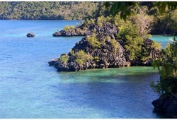 Tergoda Pesona Pulau Senja di Sultra