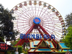 Aneka Tanggapan Traveler yang Sudah Naik Bianglala