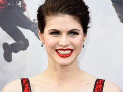 Muda dan Seksi! Ini Bintang Baru Baywatch