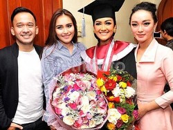 Lulus S1, Jupe Beri Pendidikan Gratis untuk Ayu, Ruben dan Zaskia Gotik