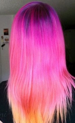 Tren Perwarnaan Rambut Terinspirasi Matahari Tenggelam, Berani Coba?