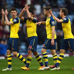 Koscielny: Arsenal Bisa Juara, Asalkan...