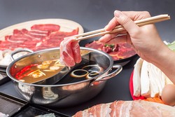 Ini 6 Tips Makan Hot Pot Agar Rasanya Lebih Enak