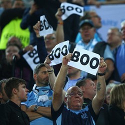 Suporternya Soraki Lagu Tema Liga Champions, City Tak Dihukum UEFA