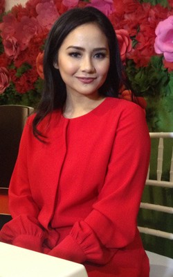 Foto: Pesona Gita Gutawa dengan Riasan Natural, Ini Resep Kecantikannya