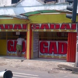 Larisnya Jasa Gadai Pinggir Jalan, Nasabahnya dari PNS Hingga Tentara