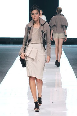 Intip Koleksi Desainer Lokal & Thailand Terbaru di Central Grand Indonesia