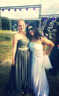 Wanita Ini Lomba Lari dengan Gaun Pengantin Pasca Batal Nikah