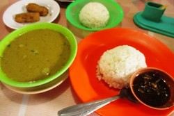 Nikmatnya Kuliner Soto Medan di RM Sinar Pagi
