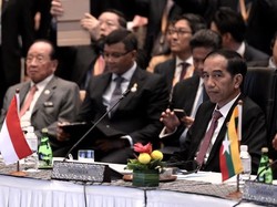 Jokowi: Tak Usah Takut Masuk Masyarakat Ekonomi ASEAN