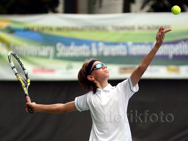 Ratusan Siswa Ikuti Turnamen Tenis JITA