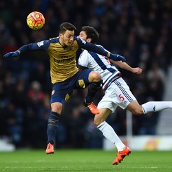 Oezil Sedang Rajin Bikin Assist